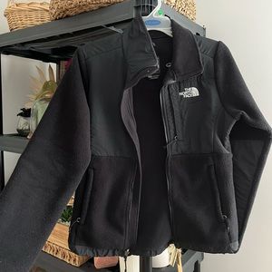 Women’s North Face Jacket